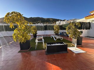 Ático en venta en Zona el Higuerón en Benalmádena