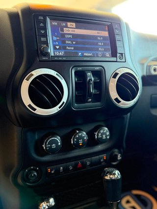 Jeep Wrangler Sahara