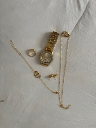 Reloj dorado mujer con pulsera y pendientes