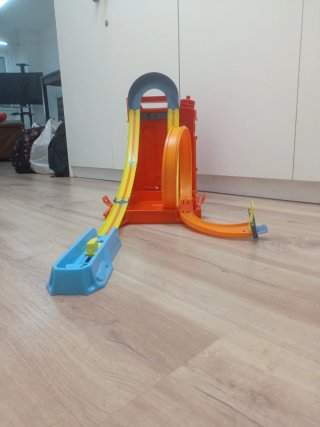 Pista Hot Wheels Bidón de Gasolina