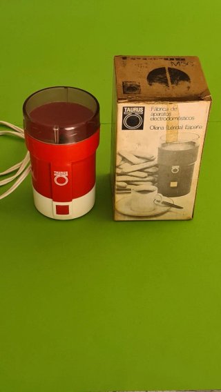 Molinillo café vintage TAURUS