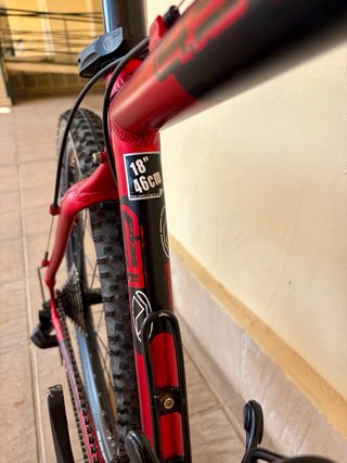 Bicicleta se montaña Trek 4500 Disco Talla M - 18”