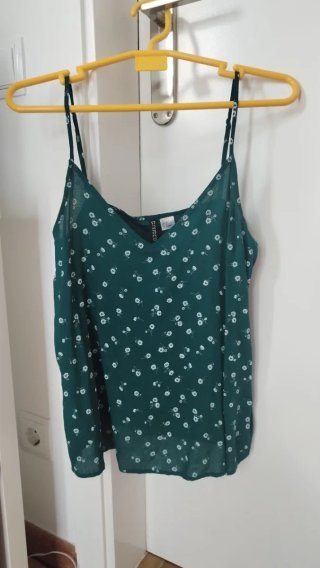 Camiseta tirantes floral verde