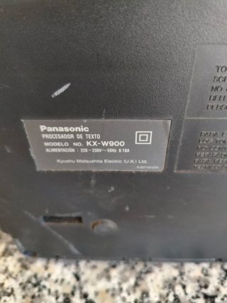 Máquina de escribir Panasonic KX W900.