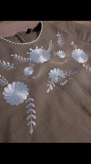 Vestido Zara bordado