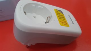 BroadLink SP4L Smart Plug com Luz Noturna