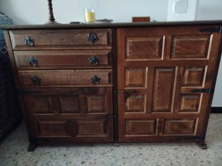 Máquina de coser Alfa con mueble