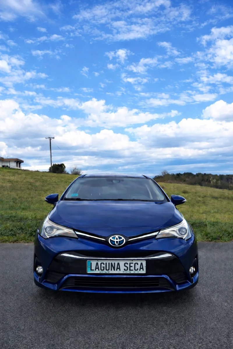 Toyota Avensis 2017, foto 2