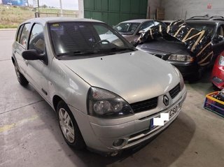 232258 8200071414 piloto tras der renault clio 1.2