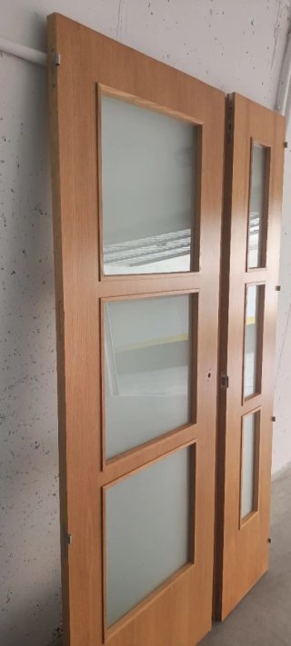 Puerta interior roble 2 hojas con cristal