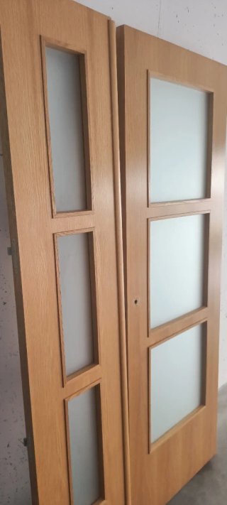 Puerta interior roble 2 hojas con cristal