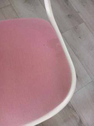 Silla infantil rosa Ikea