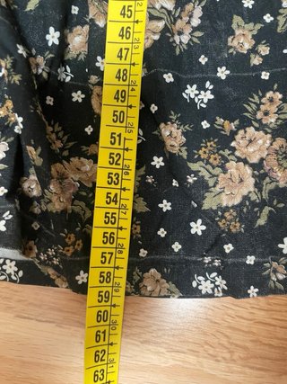 Falda labradora con estampado floral niña