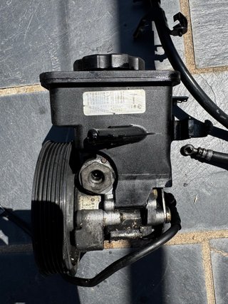 Bomba Dirección BMW 320D E46