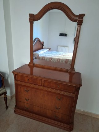 Vendo lote de muebles madera de calidad