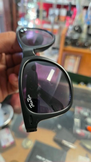 Gafas de sol Jolie Rose negras y moradas