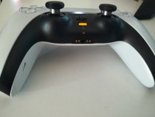 PlayStation 5 con GTA 5 y Call of Duty