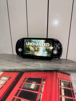 Sony PS Vita 1000 OLED + SD2Vita 128GB