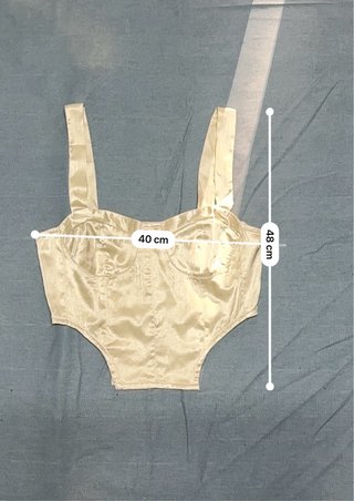 Top corsé satinado Bershka