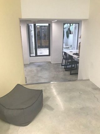 Local comercial en alquiler en La Roqueta en Valencia