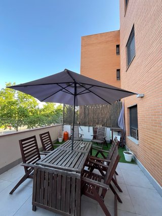 Sombrilla parasol hexagonal de acero con base