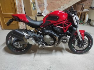 Ducati Monster 821