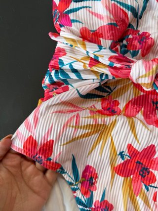 Bañador mujer estampado floral