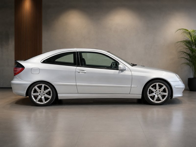 Mercedes-Benz Clase C180 2003 SportCoupé - foto 1