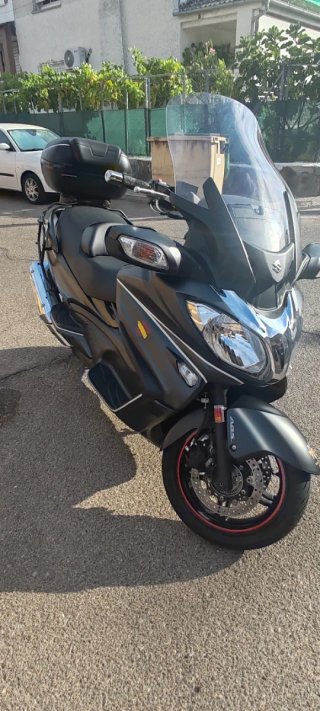 Suzuki Burgman 650 Executive ABS