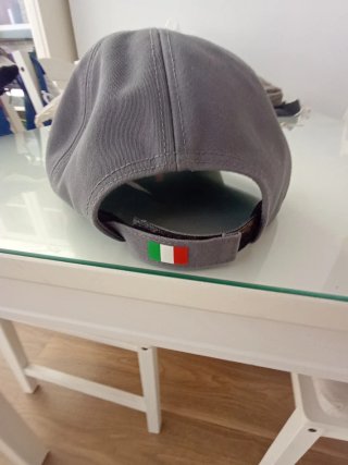 Gorra Prada Luna Rossa Gris