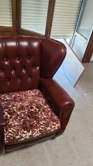 Sillón orejero vintage marrón
