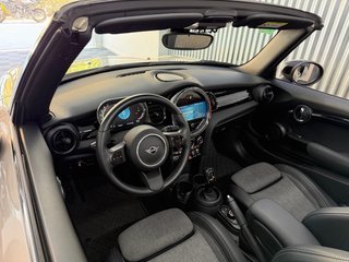 MINI Cooper Cabrio 2021