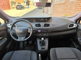 Renault Scenic 2012