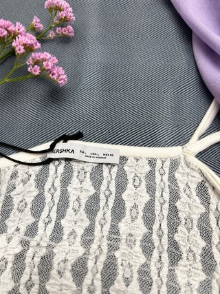 Top encaje Bershka blanco