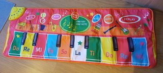 Alfombra musical interactiva para niños