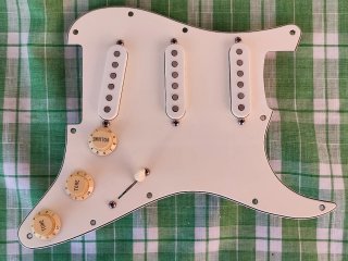 Golpeador pastillas Fender Stratocaster 1997
