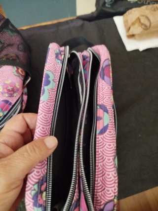 Mochila y estuche Totto floral