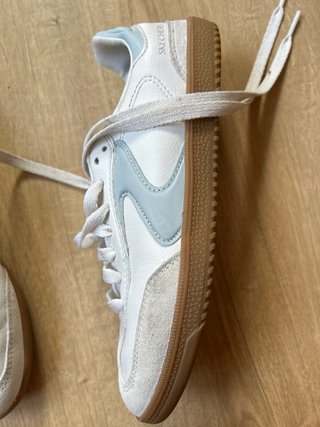 Zapatillas Skechers Blancas y Azules
