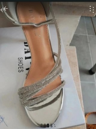 Sandali argento con tacco e strass
