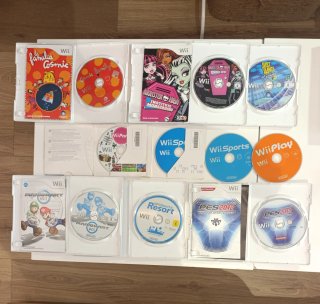 Nintendo Wii Completa + 8 Juegos + Accesorios