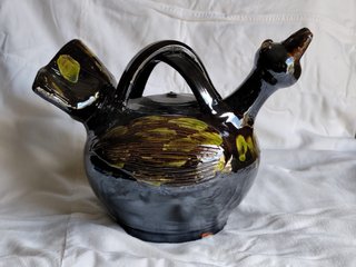 Cántaro de cerámica antiguo