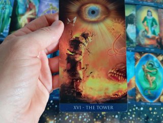Tarot Millennium Thoth, Lo Scarabeo