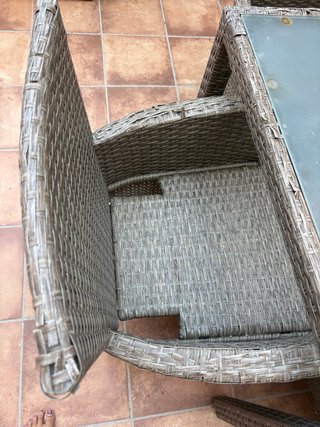 Mesa cristal y 5 sillones ratán exterior