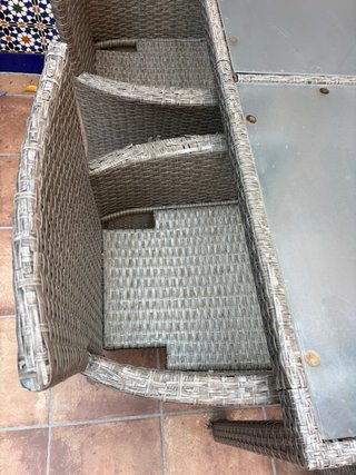 Mesa cristal y 5 sillones ratán exterior