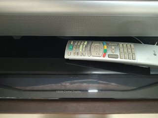 Televisión LG 37 Negra y Plateada