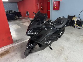 Yamaha TMAX 560 Tech MAX 2024 Negra