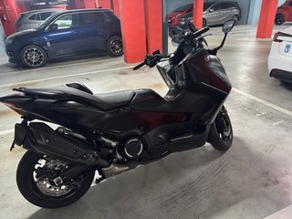 Yamaha TMAX 560 Tech MAX 2024 Negra