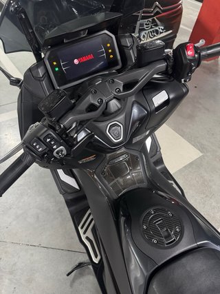 Yamaha TMAX 560 Tech MAX 2024 Negra