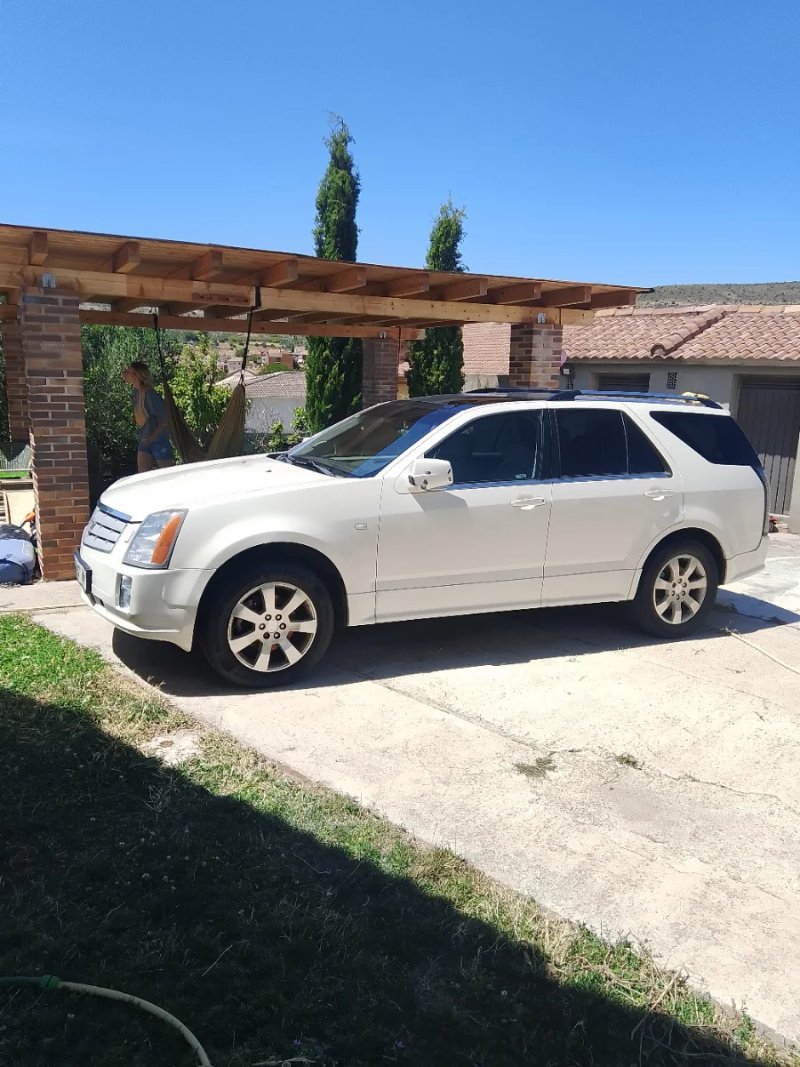 Cadillac SRX 2007 - foto 1