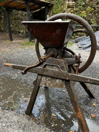 Trituradora/Molino Manual Antiguo